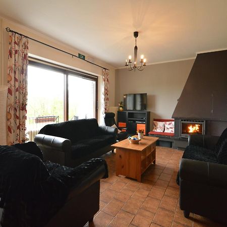 Modish Holiday Home In Waimes With Sauna ภายนอก รูปภาพ