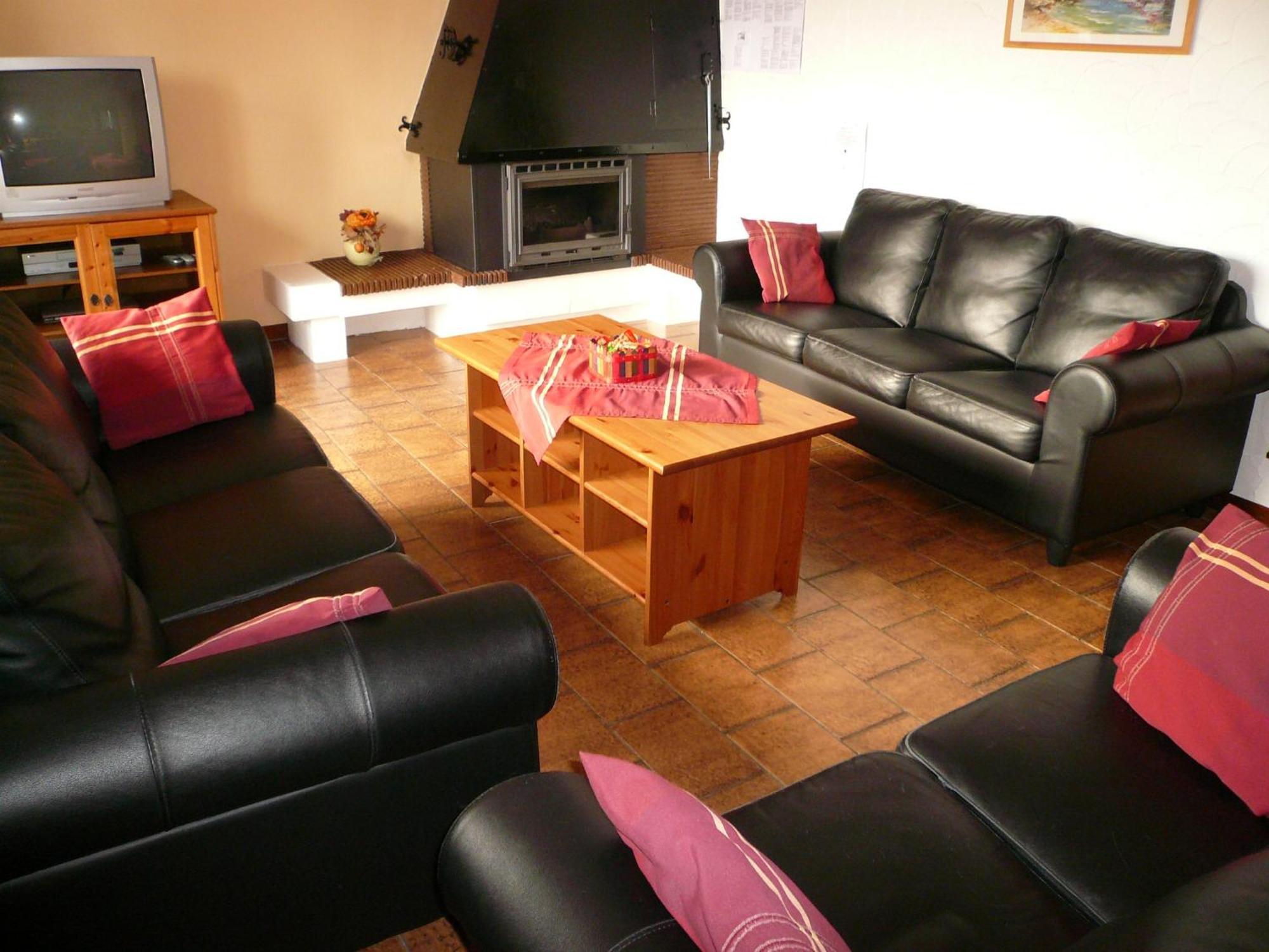 Modish Holiday Home In Waimes With Sauna ภายนอก รูปภาพ
