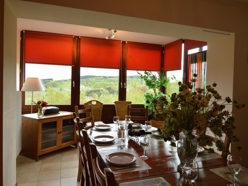 Modish Holiday Home In Waimes With Sauna ภายนอก รูปภาพ